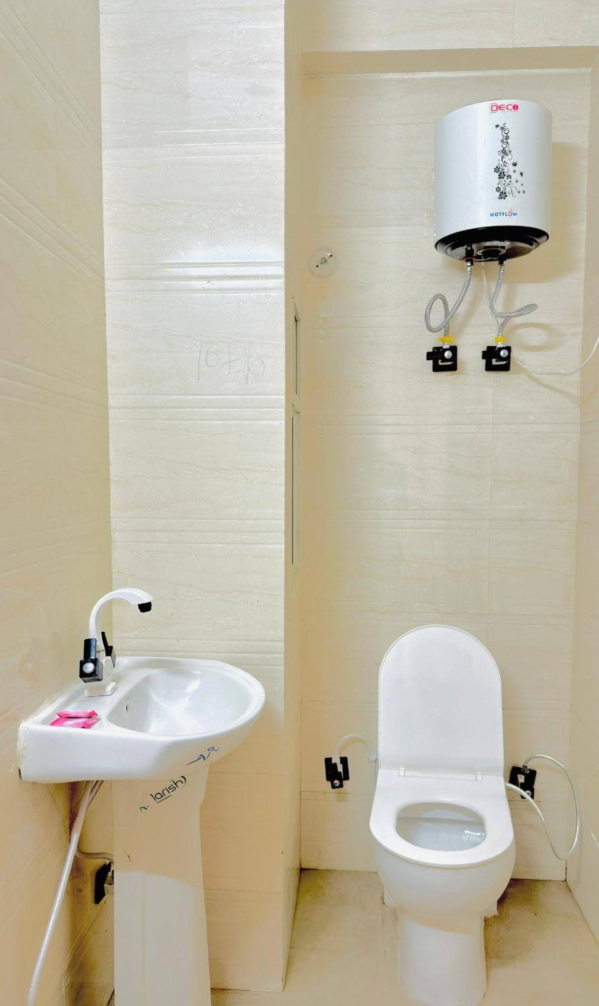 Hotel Relax In - Noida Sector 18 Dış mekan fotoğraf